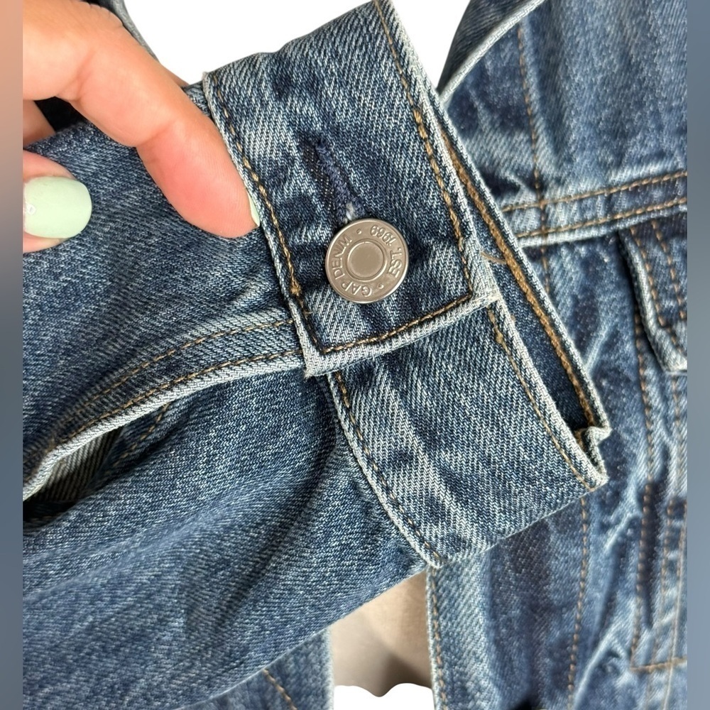 GAP trucker style Blue Jean Jacket size large closet staple - Picture 3 of 13